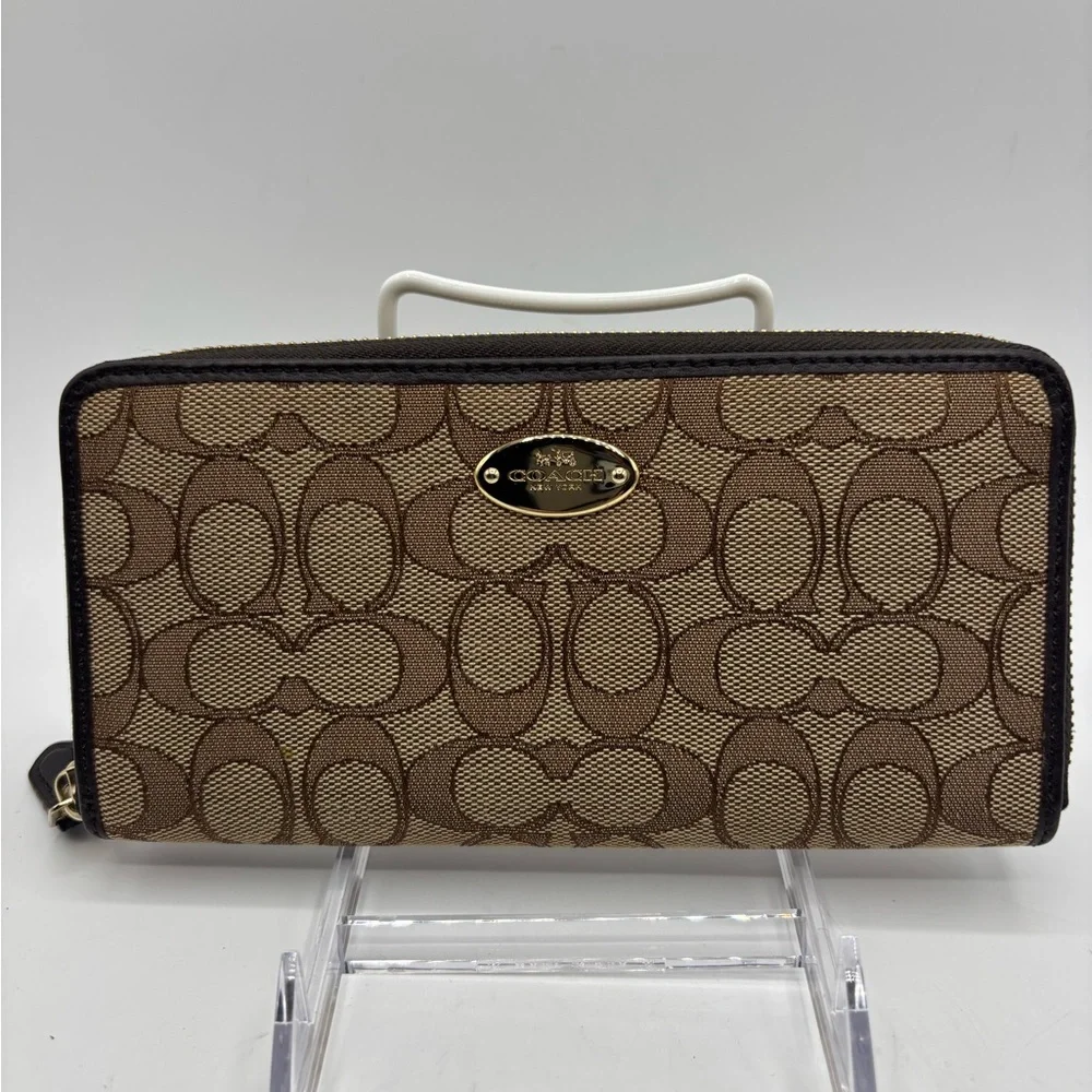 Coach Brown and Tan Signature Zip Wallet - Picture 5 of 13
